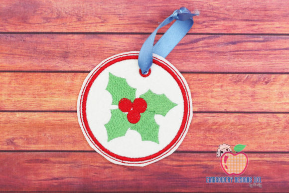 Review: Christmas Mistletoe In The Hoop Ornament