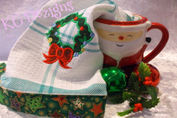 Review: Christmas Wreath with Bow for Holiday Sales